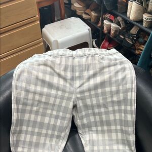 HUE Gray Checkered Skinny Jeans